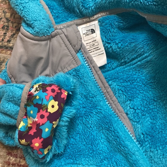 Kids North Face zip up hooded jacket - Picture 4 of 4